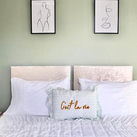 Stunning Apartment, Sleeps 4, Central London, 1 Bedroom, Zone 1, Kennington - Open For Business Stays, Long Stays And Families Relocating Exterior photo