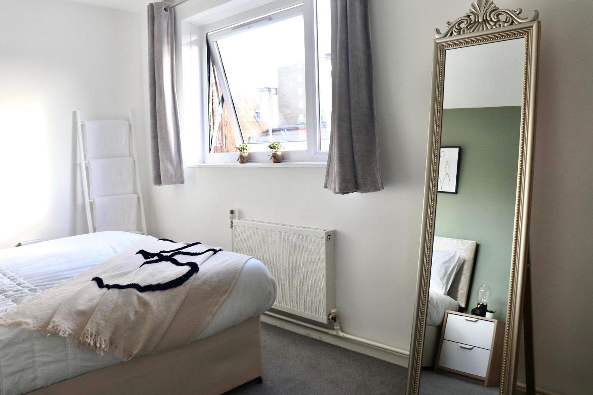 Stunning Apartment, Sleeps 4, Central London, 1 Bedroom, Zone 1, Kennington - Open For Business Stays, Long Stays And Families Relocating Exterior photo